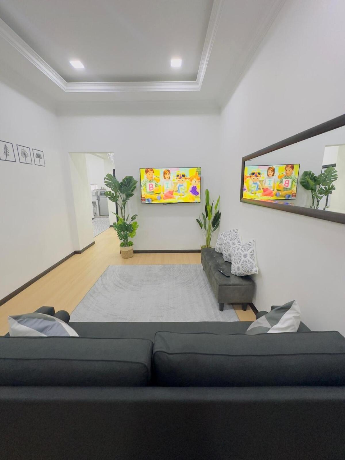 3bedroom Landed Cozy Netflix Rumah percutian *
